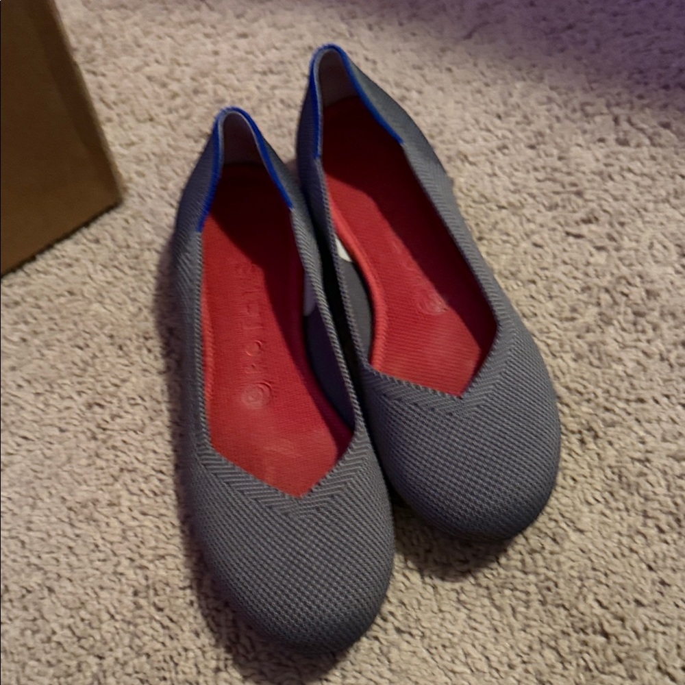 Rothy's Gray Flats with Red Insole. Women’s sz 8.
